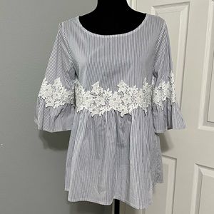 **SOLD**Beautiful Bell Sleeve and Lace Top